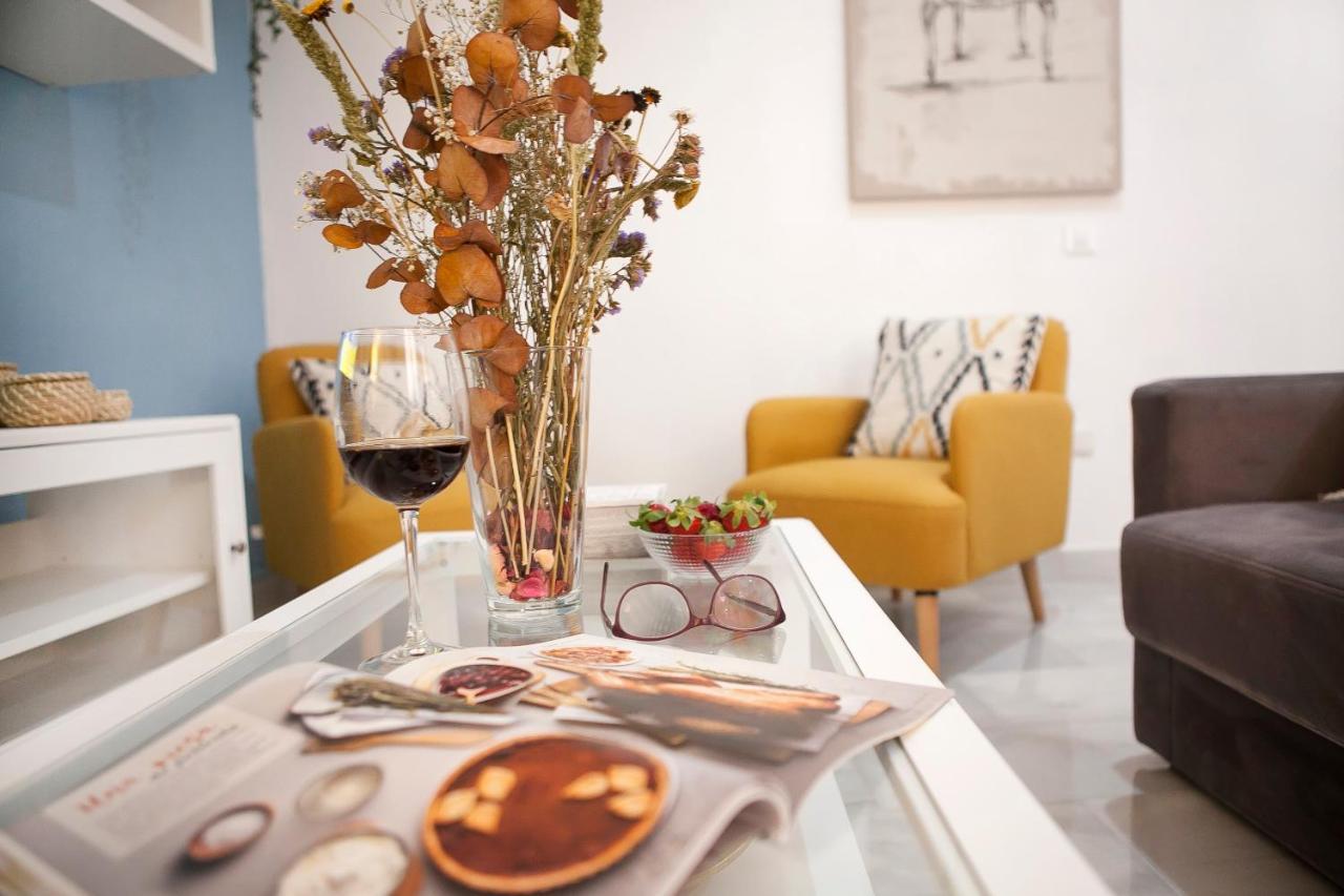 Apartamentos Rg Arenal II Sevilla Eksteriør billede